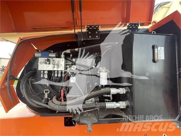 JLG 860SJ Teleskooppipuominostimet