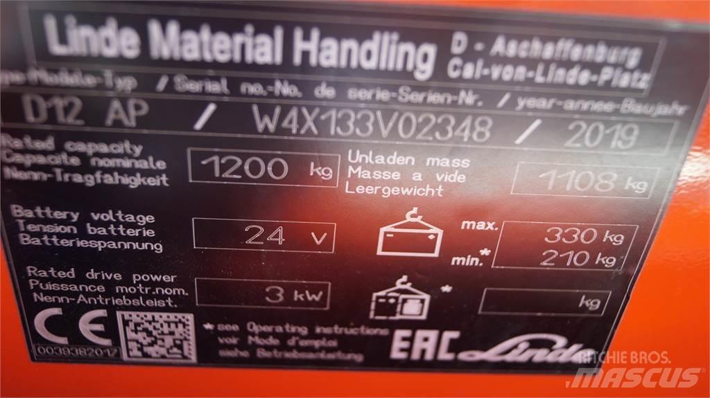 Linde D12AP Käyden ajettavat pinoamistrukit