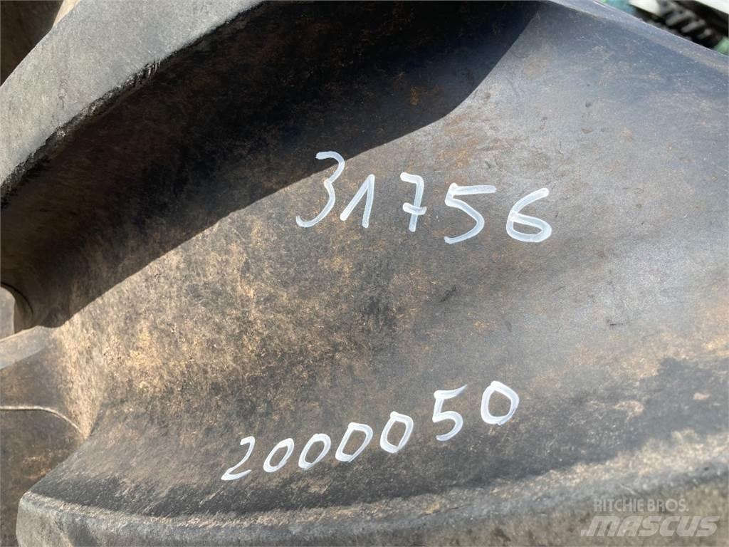 Michelin 600/65R28 Renkaat ja vanteet