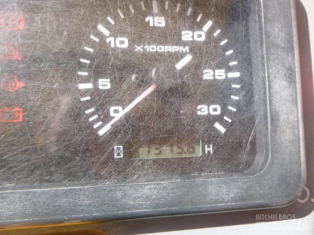 Sakai TS160-2 Kumipyöräjyrät