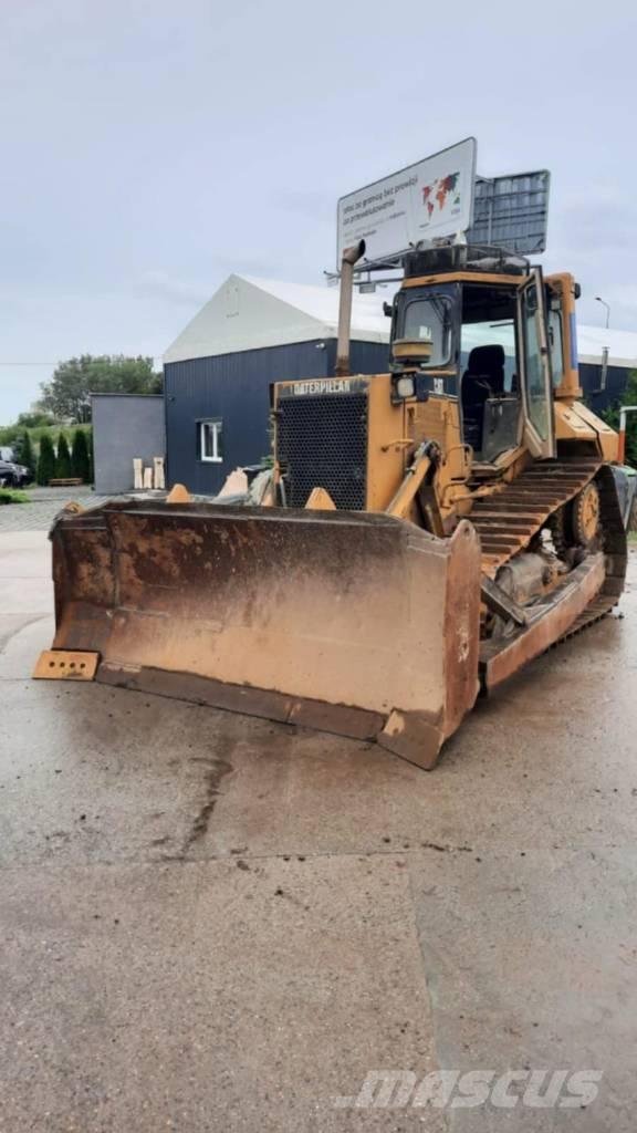 CAT D 6 M XL Telaketjupuskutraktorit