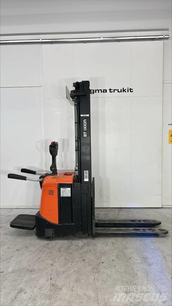 BT SPE 160 L Ajettavat pinoamisvaunut