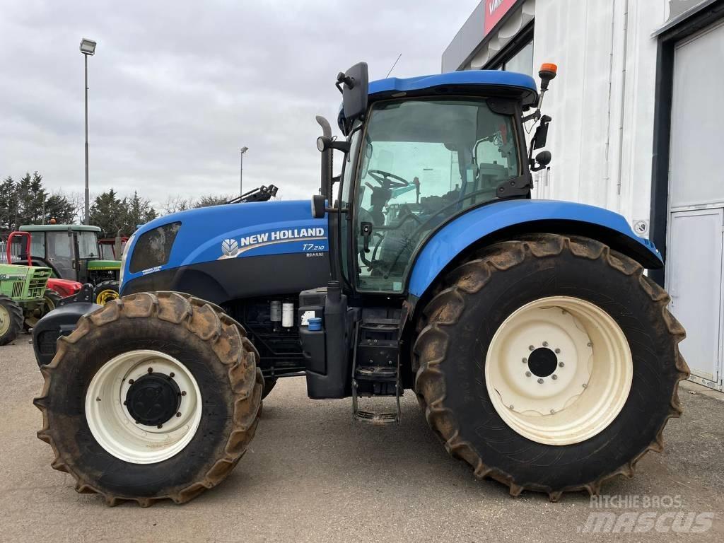 New Holland T 7.210 Traktorit