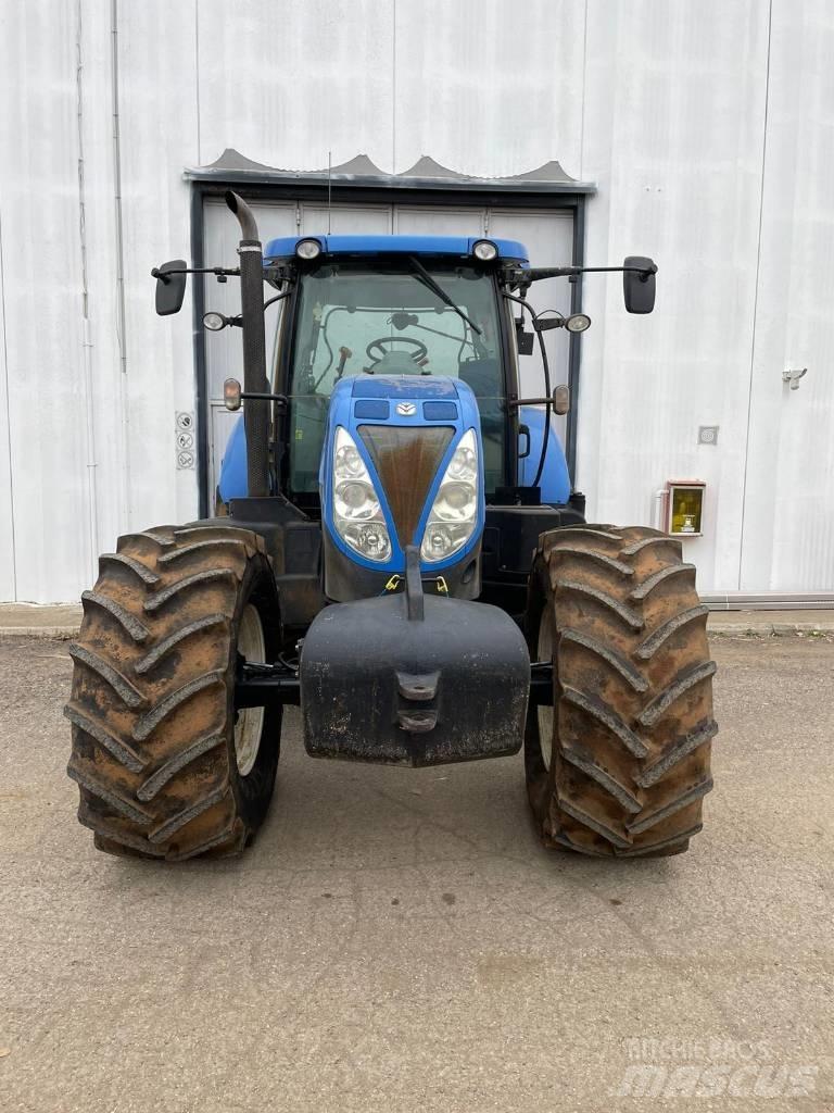 New Holland T 7.210 Traktorit