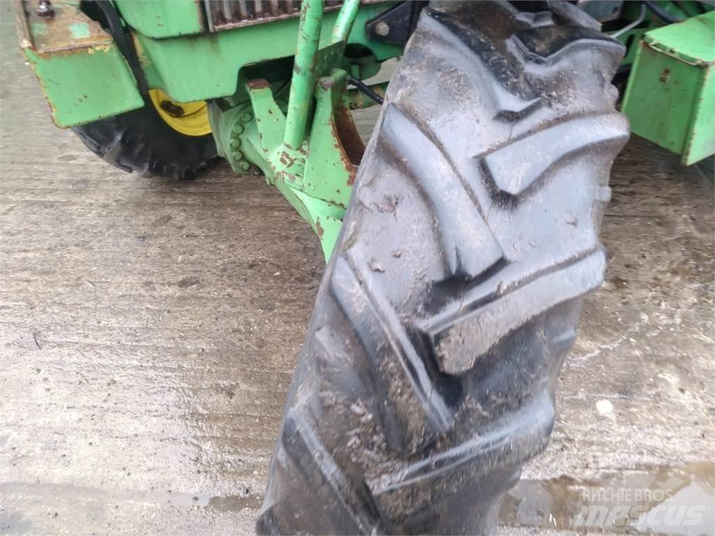 John Deere 1850 Traktorit