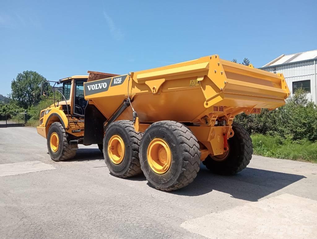 Volvo A 25 F Dumpperit