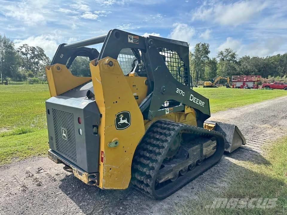 John Deere 317G Liukuohjatut kuormaajat