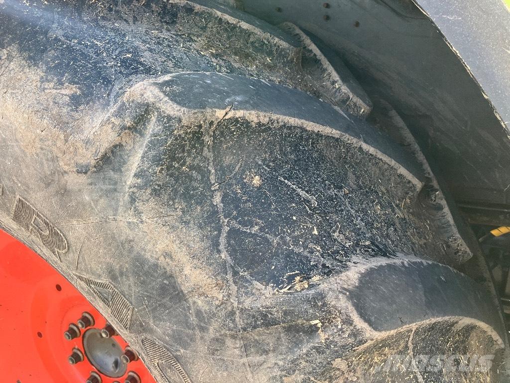 CLAAS Ares 697 ATZ Traktorit