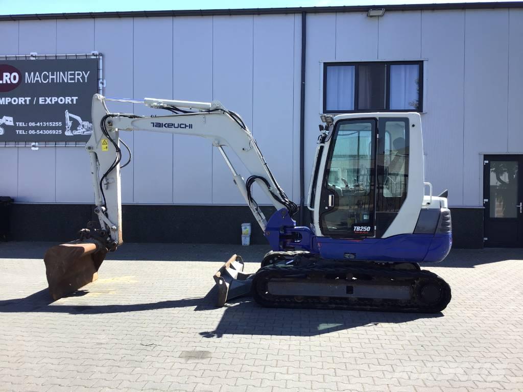 Takeuchi TB 250 Minikaivukoneet < 7t