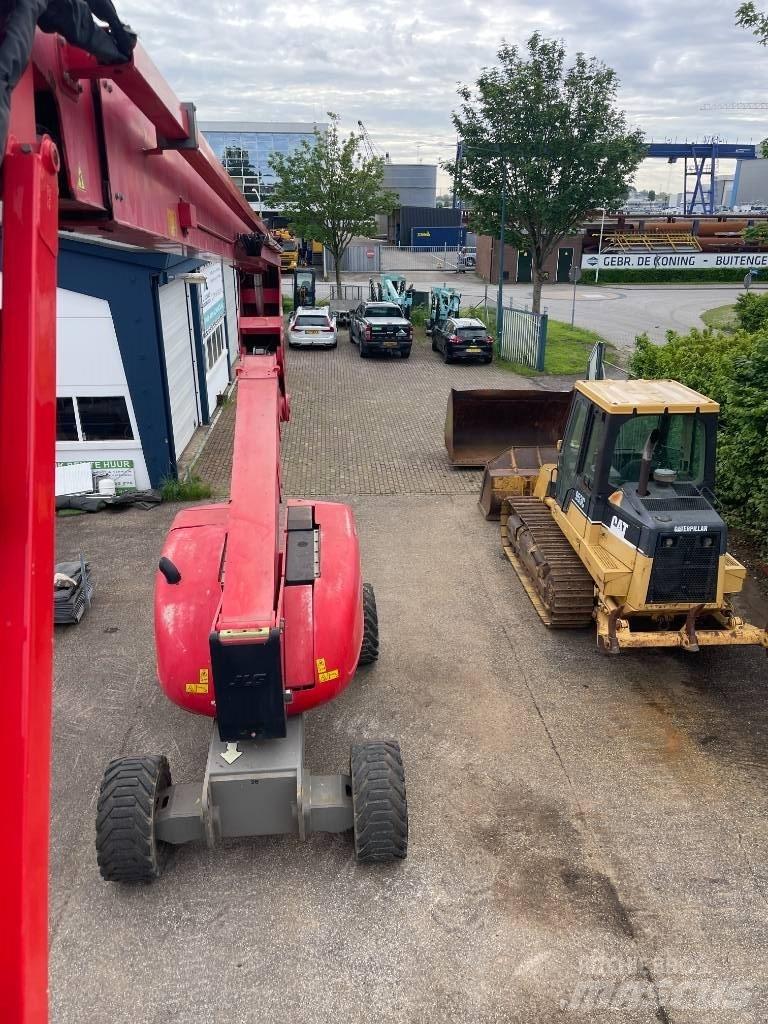 JLG 800 AJ Kuukulkijat