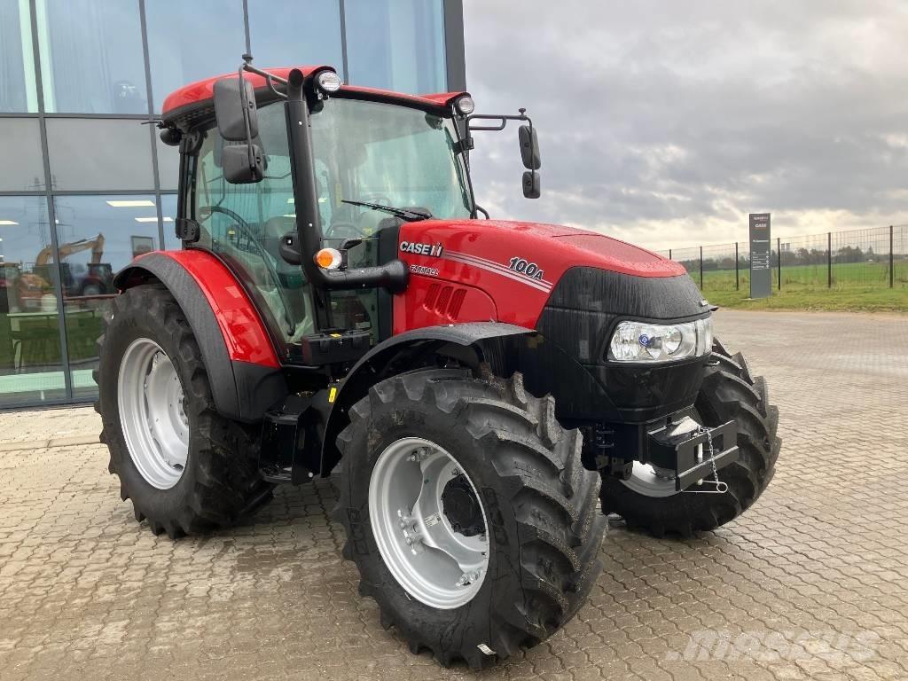 Case IH Farmall 100A Traktorit