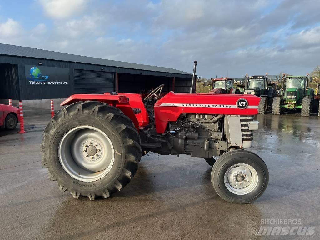 Massey Ferguson 165 Traktorit
