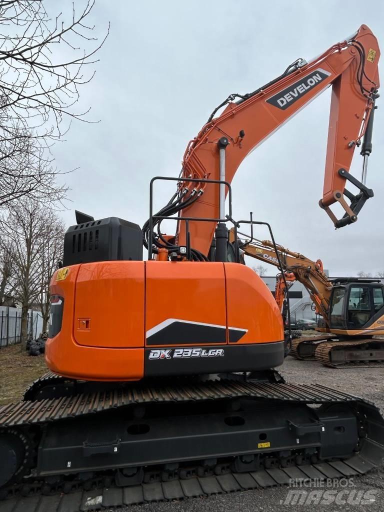 Develon DX 235 LCR-7 Telakaivukoneet