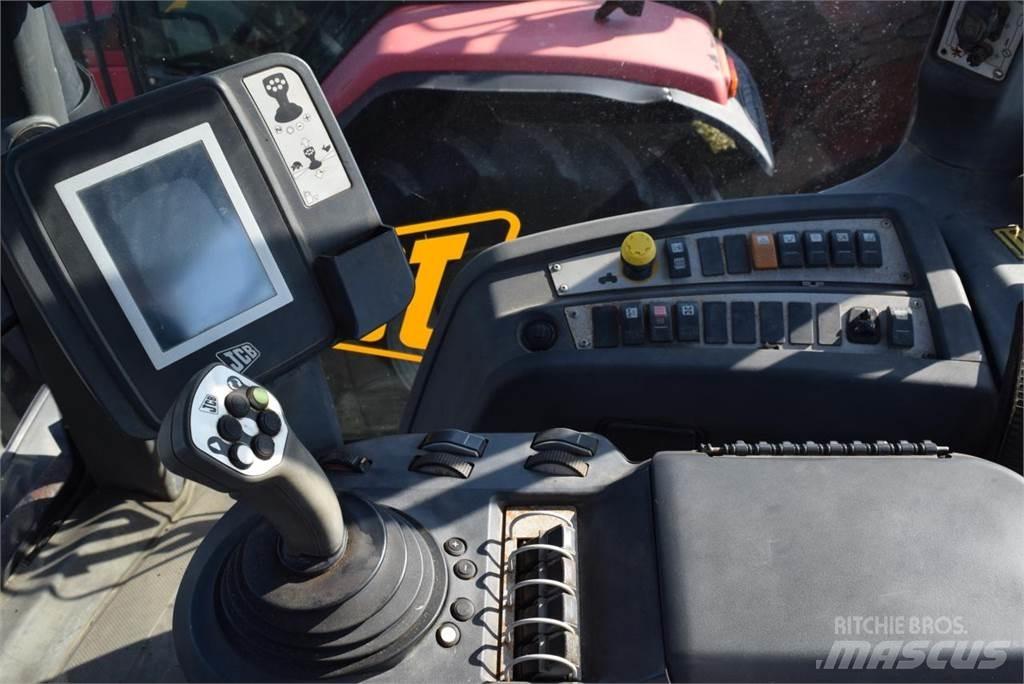 JCB Fastrac 8250 Traktorit