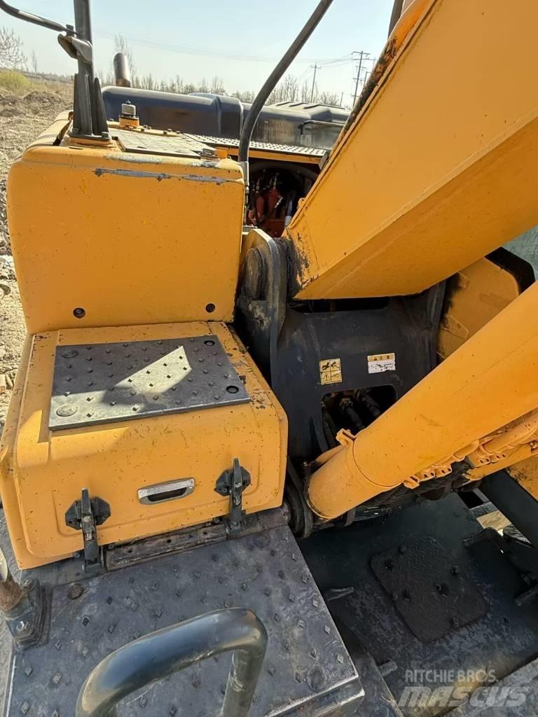 Hyundai R210W-9 Pyöräkaivukoneet