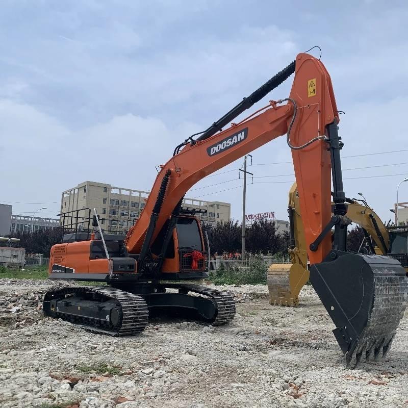 Doosan DX 300 Telakaivukoneet