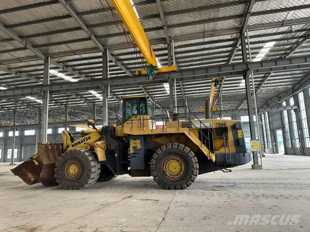 Komatsu WA 600 Pyöräkuormaajat