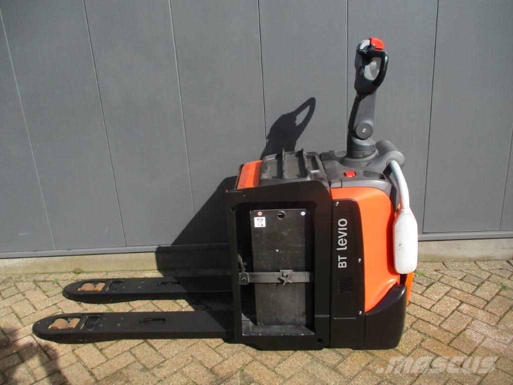 Toyota LPE 200 Lavansiirtotrukit ajotasolla