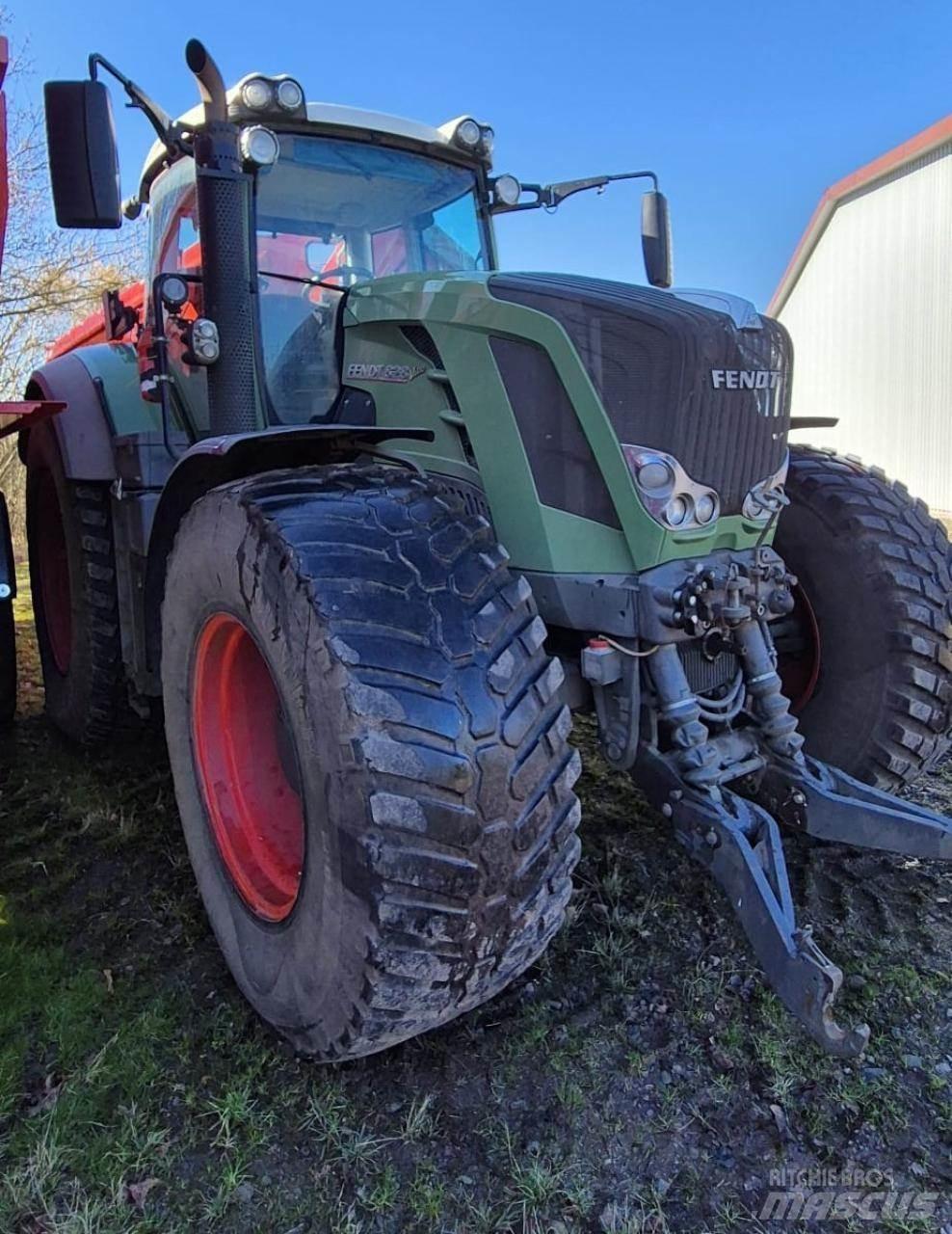 Fendt 828 Vario Traktorit