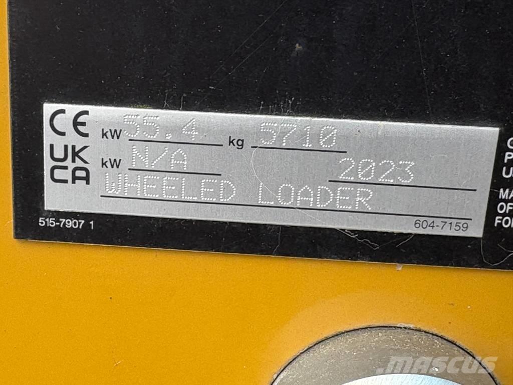CAT 906 Pyöräkuormaajat