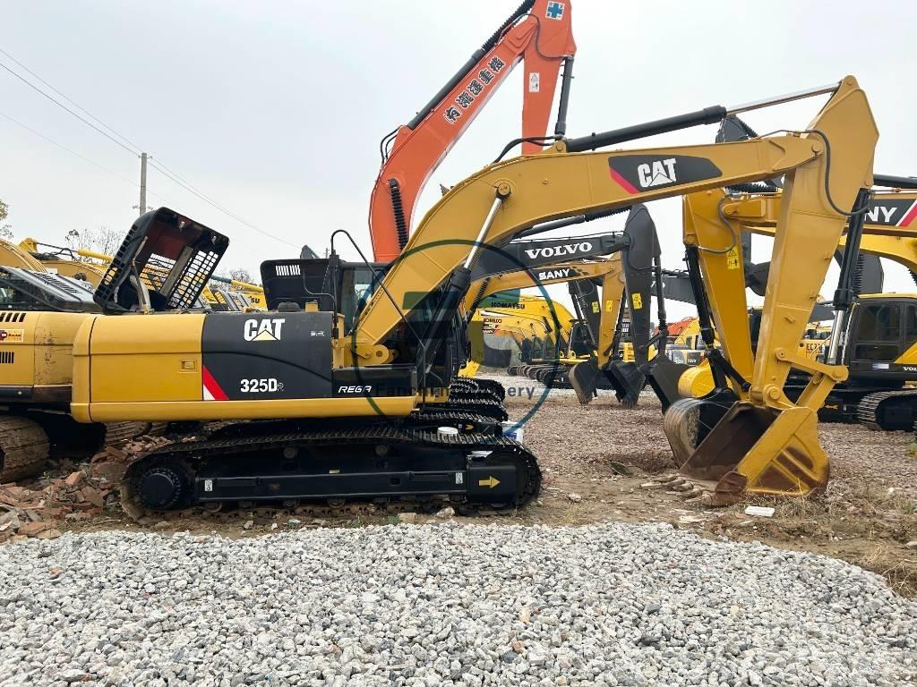CAT 325 D2 Telakaivukoneet