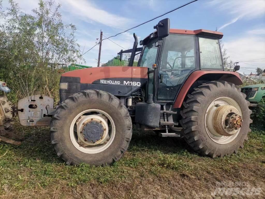 New Holland M160 Traktorit