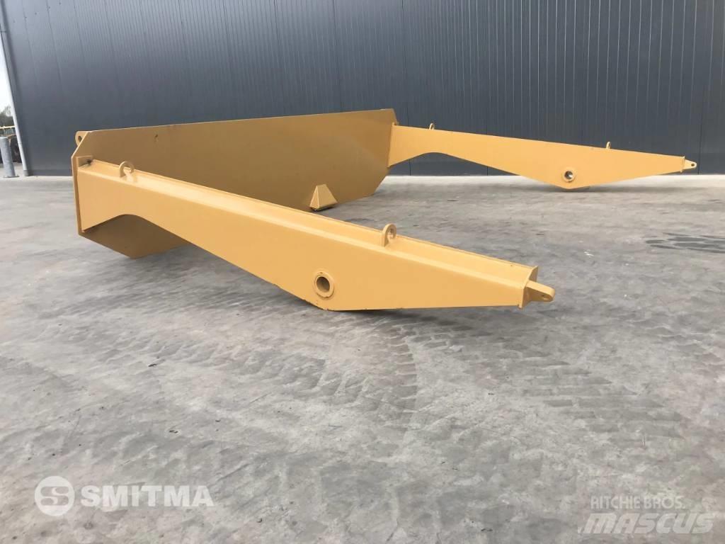 CAT 740B Takalaidat