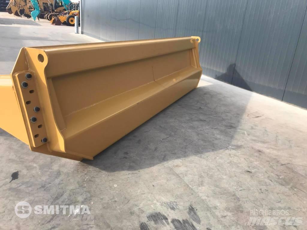 CAT 740B Takalaidat