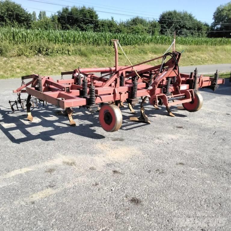 Quivogne CH13V Kultivaattorit