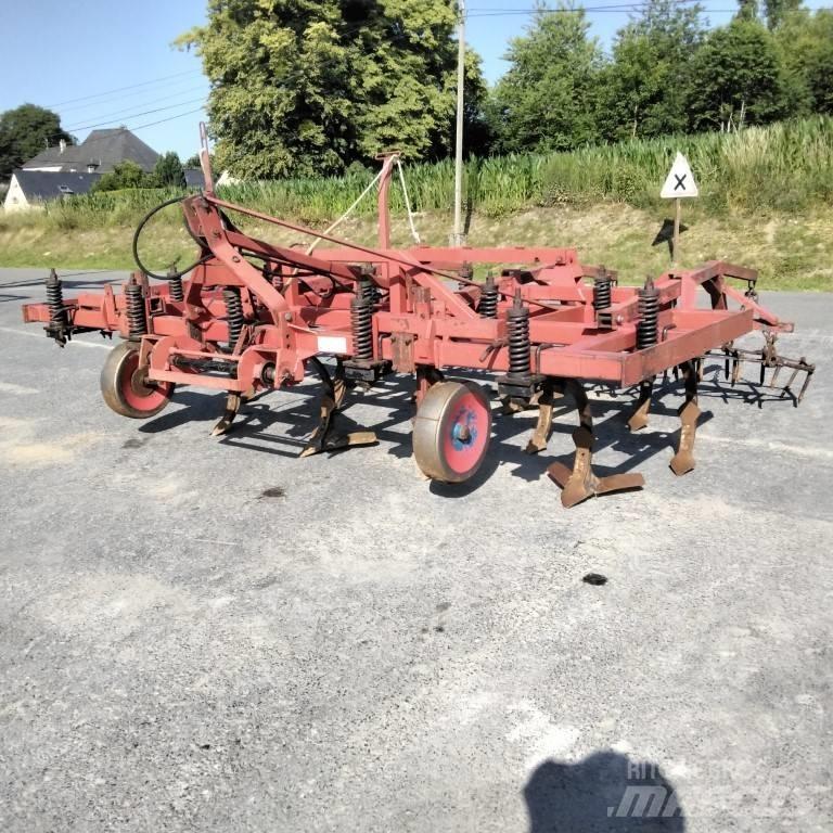 Quivogne CH13V Kultivaattorit