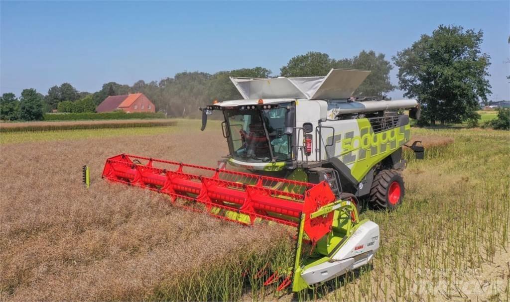 CLAAS Trion 730 TT Leikkuupuimurit