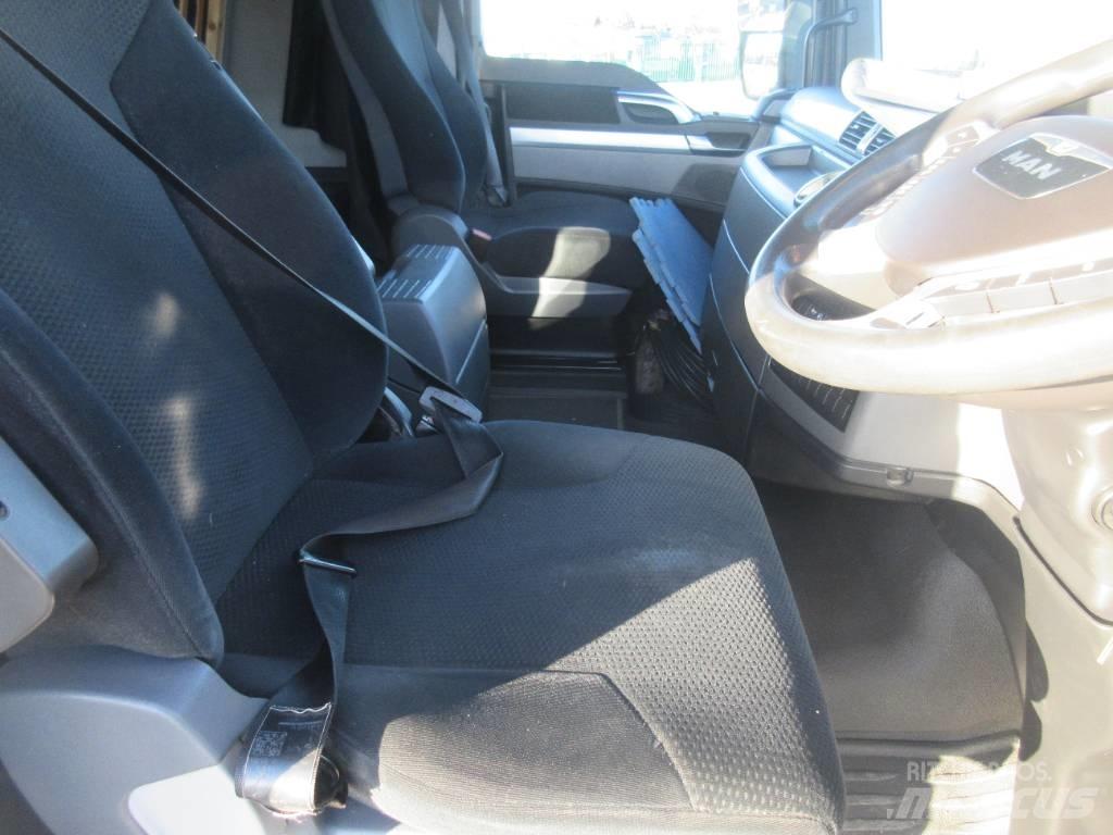 MAN TGX18.440 Vetopöytäautot