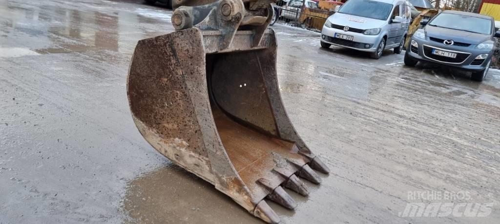 CASE CX 210 D Telakaivukoneet