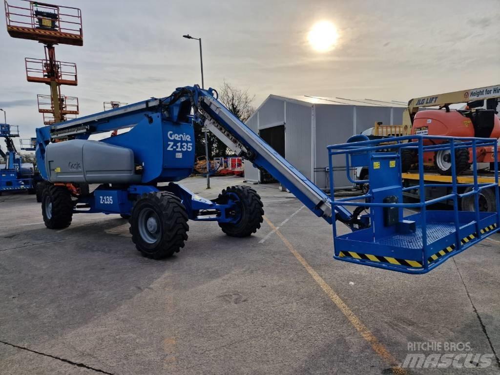 Genie Z 135/70 Kuukulkijat