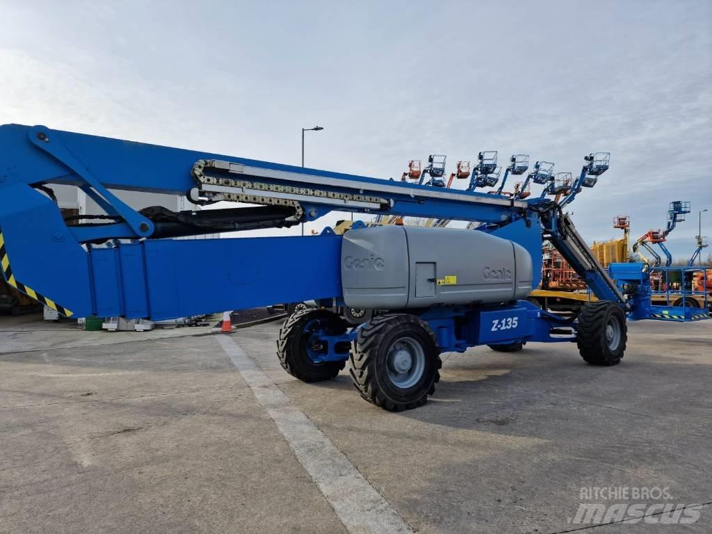 Genie Z 135/70 Kuukulkijat