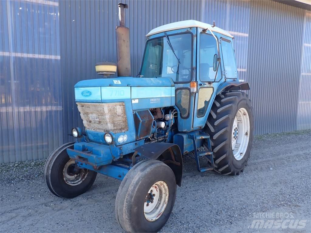 Ford 7710 Traktorit