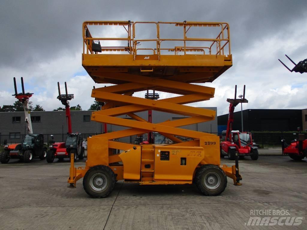 JLG 4394RT (337) Saksilavat