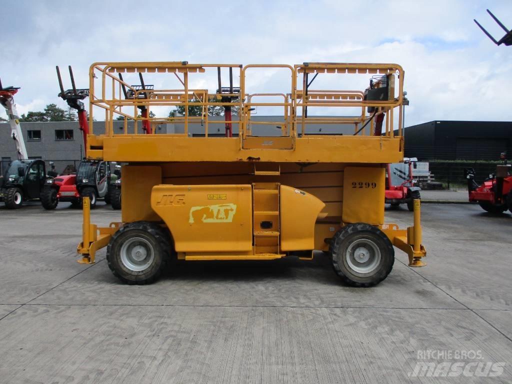 JLG 4394RT (337) Saksilavat