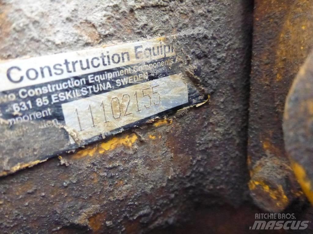 Volvo L 220 E Akselit