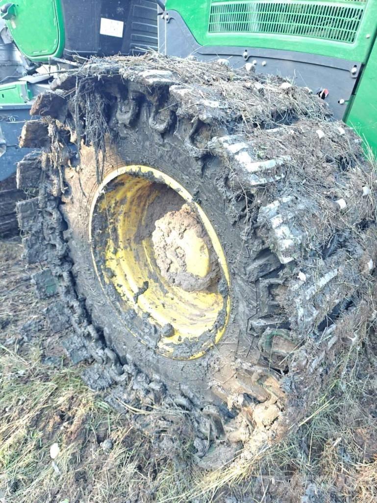 John Deere 1270 G Harvesterit