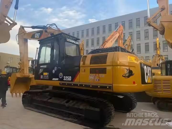 CAT CAT325D Midikaivukoneet 7t - 12t