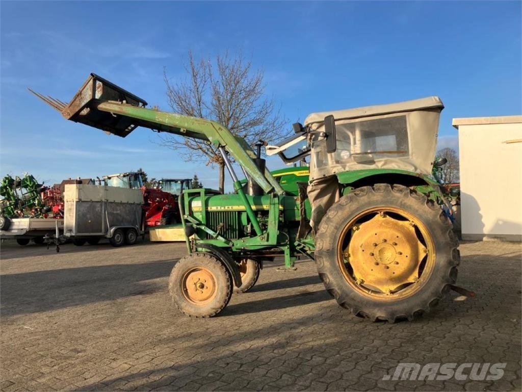 John Deere 1020 Traktorit