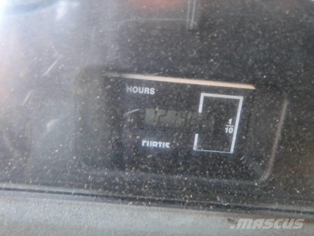 Daewoo Mega 250 4x4 Pyöräkuormaajat