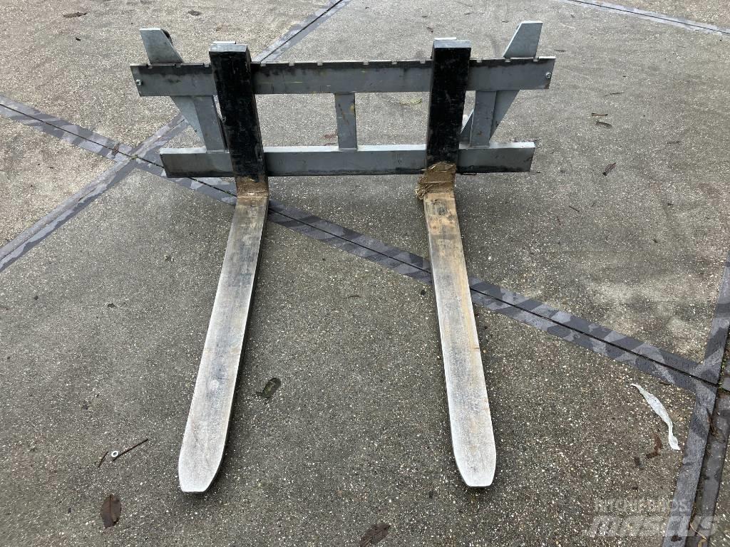 Hemach Palletvorken Etukuormaimen varusteet