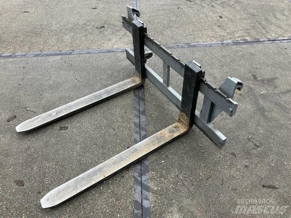 Hemach Palletvorken Etukuormaimen varusteet
