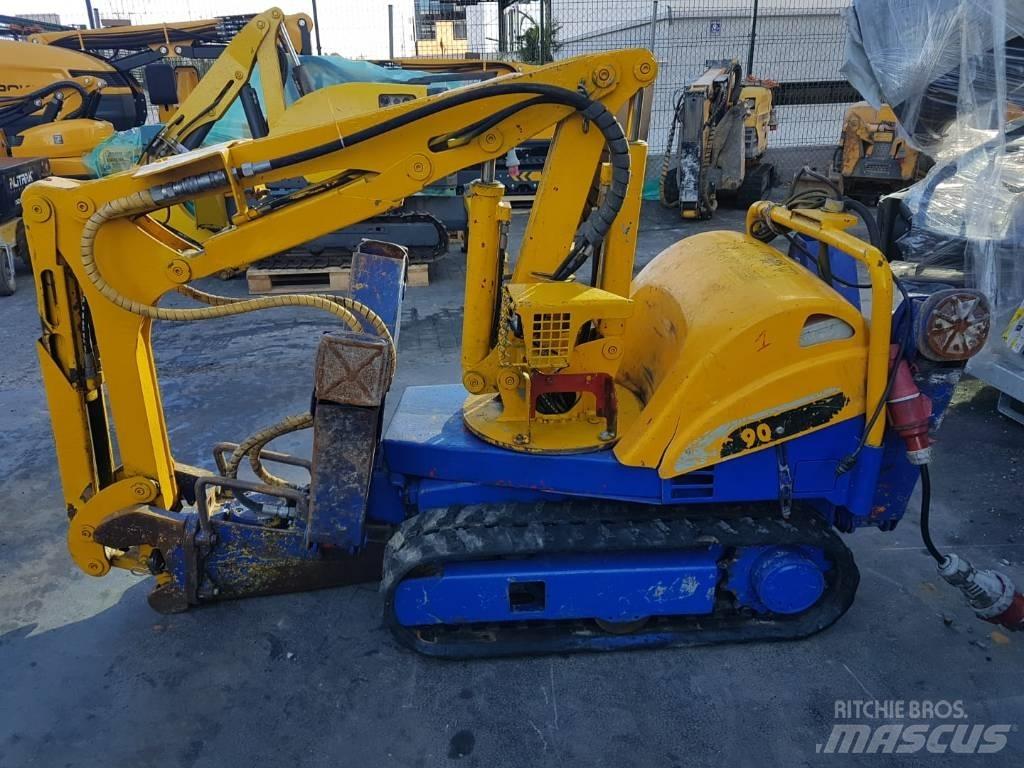 Brokk 90 Purkukoneet