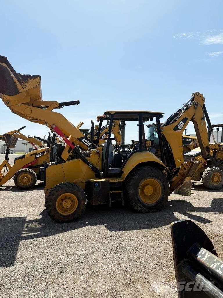 CAT 420 F Kaivurikuormaajat