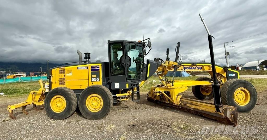 Komatsu GD555-5 Tiehöylät