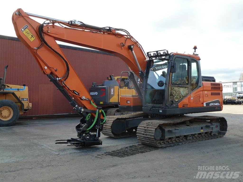 Doosan DX140LC-5 Telakaivukoneet