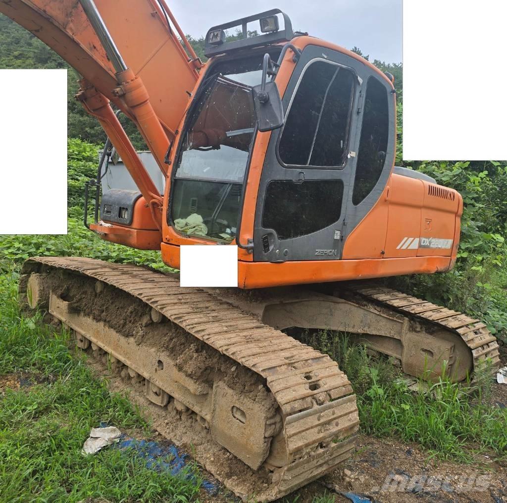 Doosan DX 220 LC-9 Telakaivukoneet